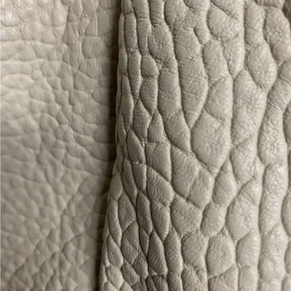 Vince Camuto Lamb Leather Steph Bag NWT color Seashell - Picture 2 of 4